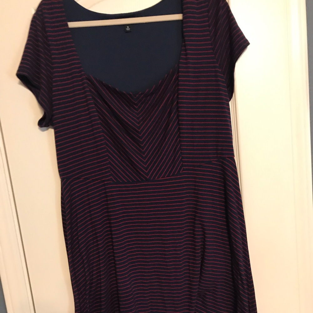 Torrid size 2 navy and red dress